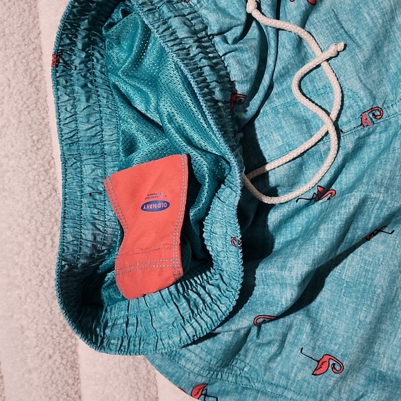 Old navy small size swimwear - Picture 2 of 4